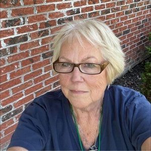 Meet your Posher, Brenda